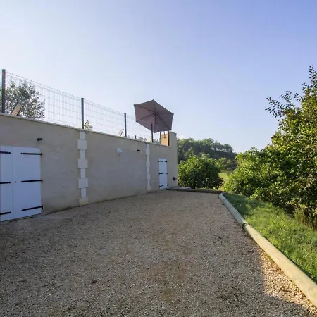 Casa di campagna Maison Spacieuse Avec Piscine, Salle De Sport, Et équipements Complets à - Fr-1-616-2 Villamblard
