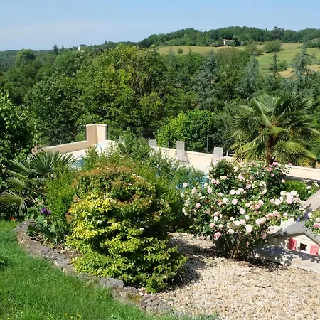 Maison Spacieuse Avec Piscine, Salle De Sport, Et équipements Complets à - Fr-1-616-2 *